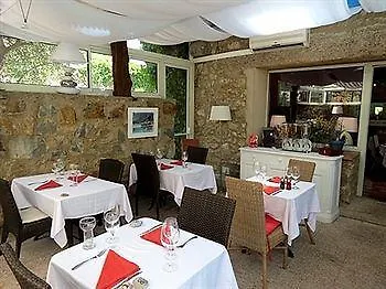 Отель Restaurant Le Clos Des Souquets