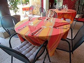 Отель Restaurant Le Clos Des Souquets
