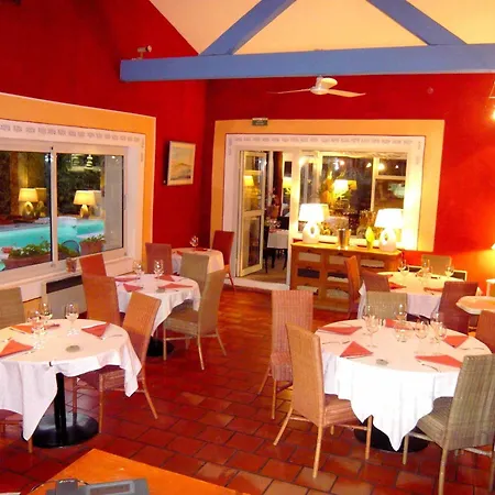 Отель Restaurant Le Clos Des Souquets Fabrezan