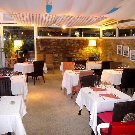 Restaurant Le Clos Des Souquets Отель *